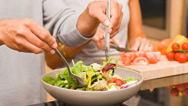 The Connection Between Nutrition, Lifestyle Choices, and Overall Well Being